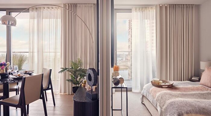 2 Bedroom Apartment For Sale In Canary Wharf, London, E14