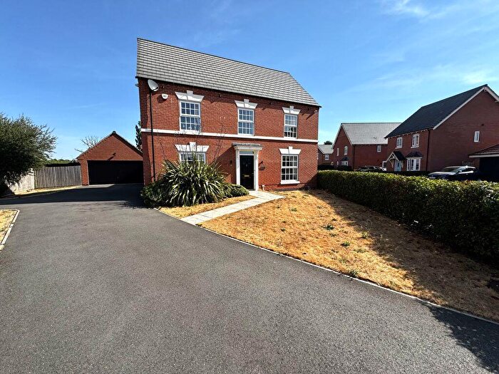 4 Bedroom Detached House For Sale In Russett Avenue, Nuneaton, CV11