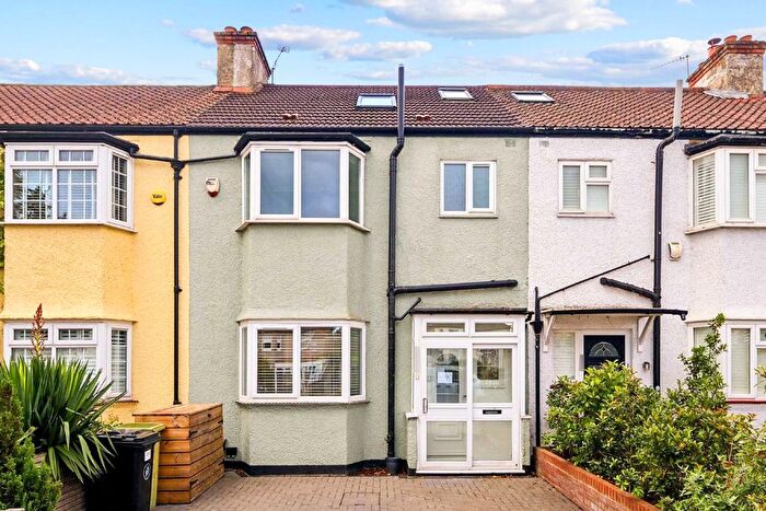 4 Bedroom Property To Rent In Lower Richmond Road, Kew, Richmond, TW9