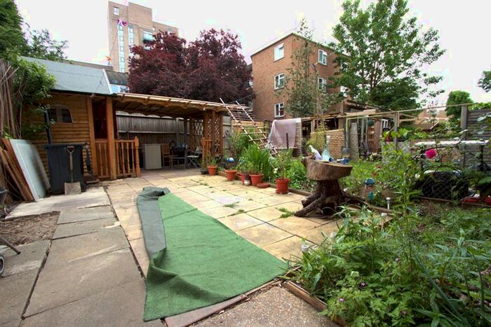 2 Bedroom Flat To Rent In Portland Rise, London, N4