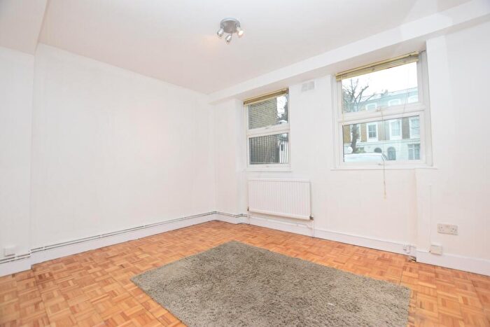 2 Bedroom Flat To Rent In Trafalgar Avenue London, SE15