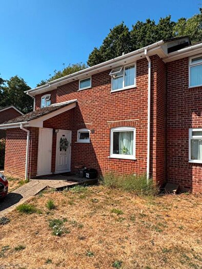 2 Bedroom Maisonette For Sale In Birch Grove, Eastleigh, SO50