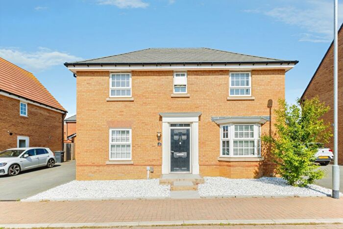 4 Bedroom Detached House For Sale In Monteyne Close, Northampton, NN6