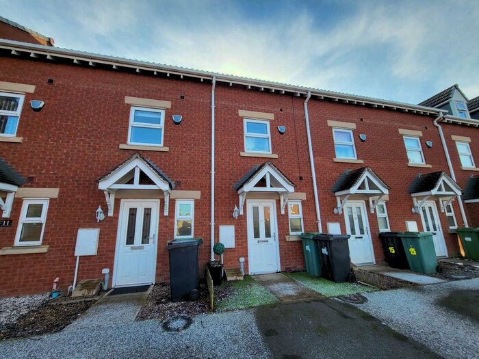 3 Bedroom Terraced House To Rent In Olympia Gardens, Dewsbury, WF12