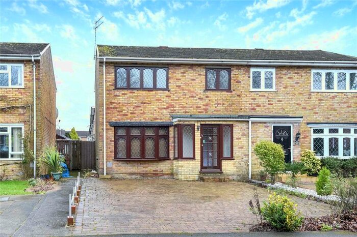 3 Bedroom Semi-Detached House To Rent In Cambridge Road, Owlsmoor, Sandhurst, Berkshire, GU47