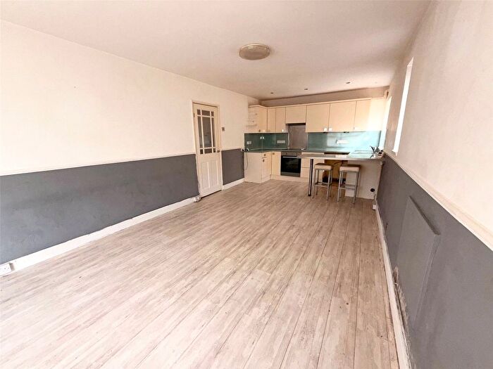 2 Bedroom Bungalow For Sale In Glenmore Avenue, Thornton-Cleveleys, Lancashire, FY5