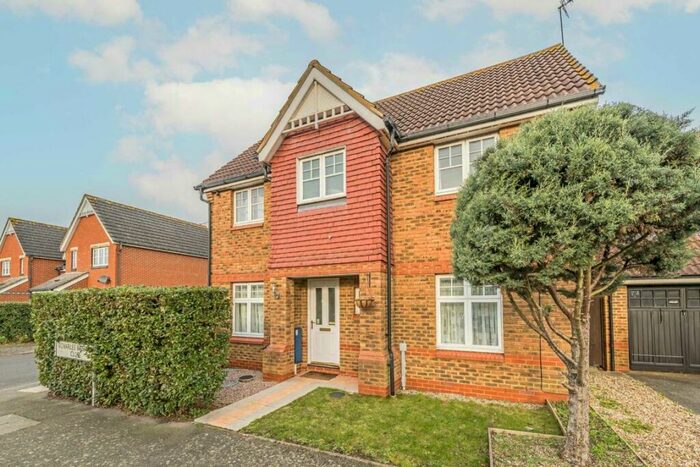3 Bedroom Detached House To Rent In Charles Babbage Close, Surbiton, KT9