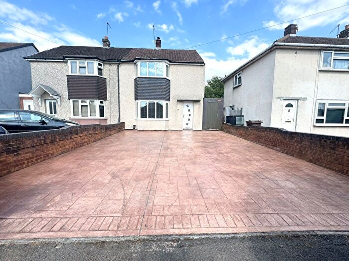 2 Bedroom Semi-Detached House For Sale In Monmouth Road, Walsall, WS2