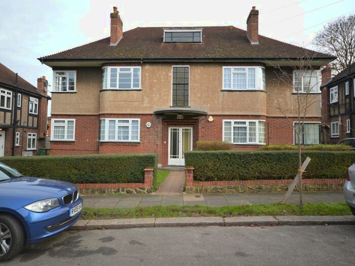 2 Bedroom Flat To Rent In Grove Avenue, Sutton, Surrey, SM1