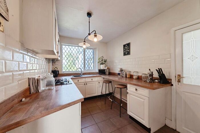 3 Bedroom Semi Detached House For Sale In Stoney Lane, Birmingham, B25