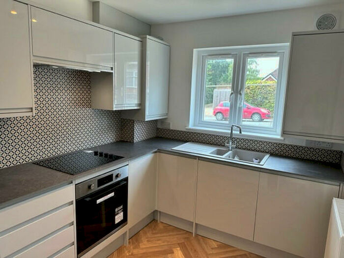 3 Bedroom Terraced House To Rent In Horsebridge Hill, Newport, Isle Of Wight, PO30