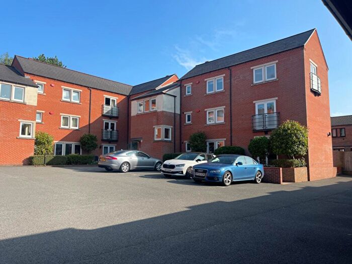 2 Bedroom Flat To Rent In Caesar Street, Chester Green, Derby, DE1