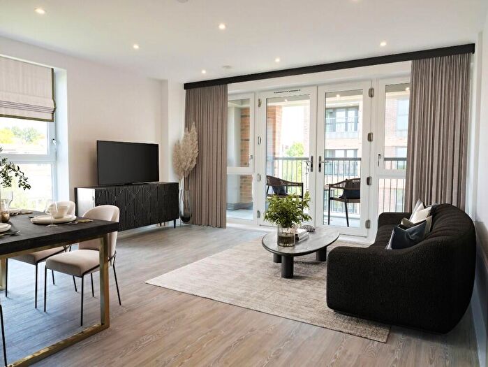 2 Bedroom Apartment For Sale In Lyon Close, Hove, Brighton, BN3