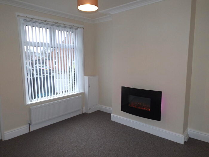 2 Bedroom House To Rent In Woodstock Street, Hucknall, NG15