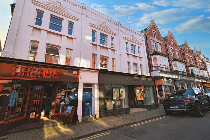 1 Bedroom Flat To Rent In South Street, Eastbourne, BN21