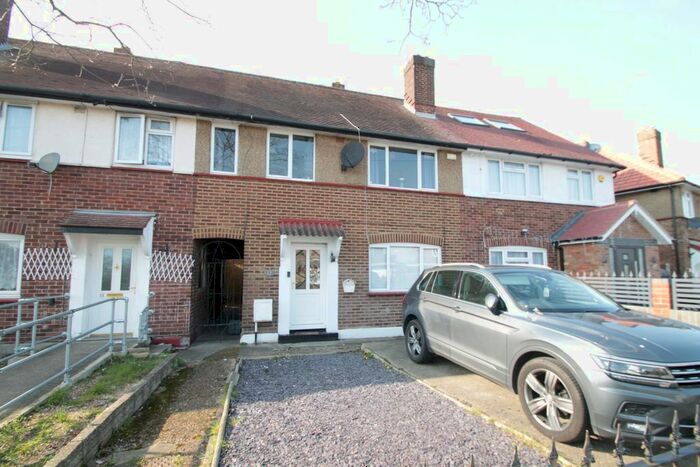 3 Bedroom Terraced House To Rent In Raeburn Road, Hayes, UB4