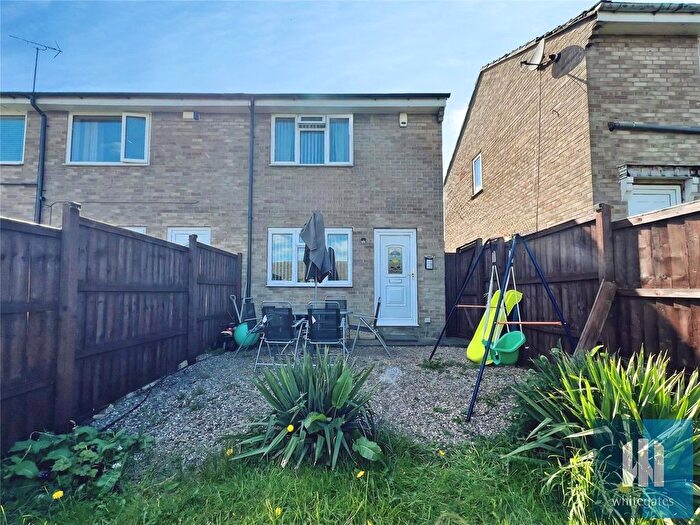 2 Bedroom Terraced House For Sale In Howden Close, Cowlersley, Huddersfield, HD4