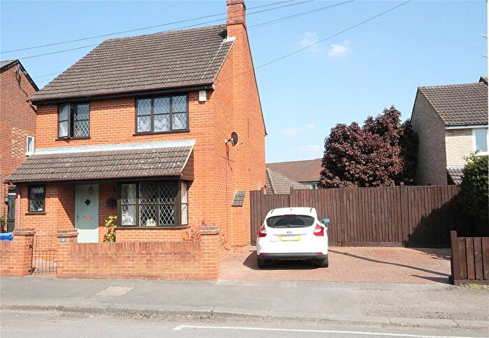 3 Bedroom Detached House For Sale In Courthouse Road, Maidenhead, Berkshire, SL6