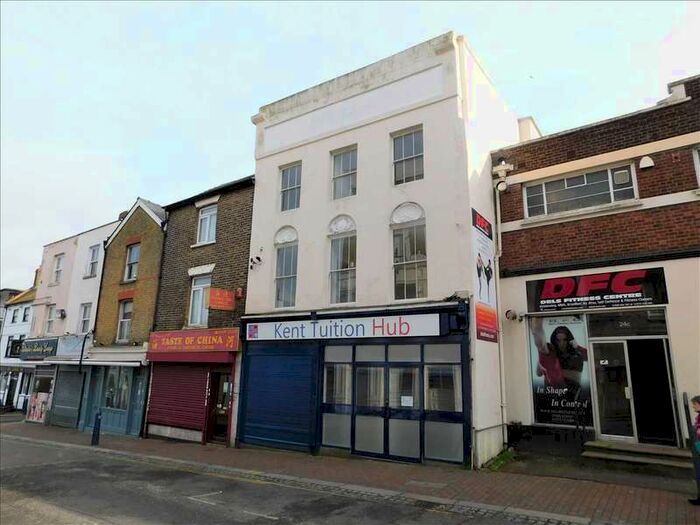 2 Bedroom Apartment To Rent In Queen Street, Gravesend, DA12
