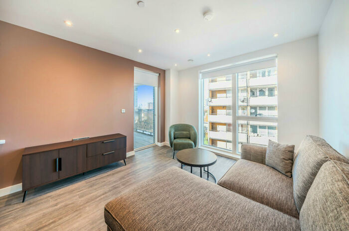 1 Bedroom Apartment To Rent In Thurlow Street, London, SE17