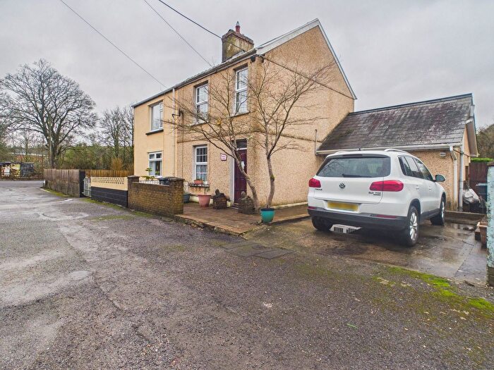 2 Bedroom Semi-detached House For Sale In Mechanics Square, Scwrfa, NP22