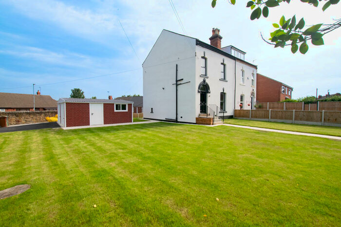 4 Bedroom Semi-Detached House For Sale In Leeds Road, Methley, Leeds, LS26