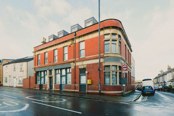 2 Bedroom Flat To Rent In West Street, Bristol, BS3