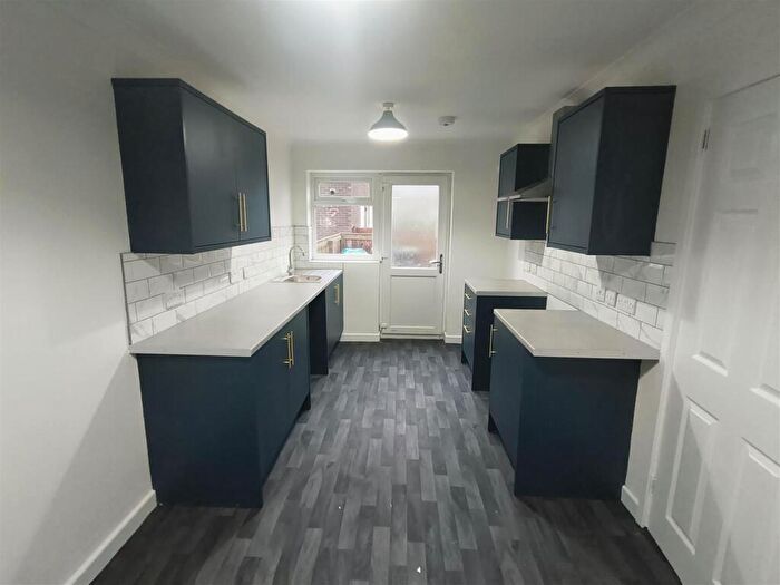 3 Bedroom Semi-Detached House To Rent In Reeth Place, Newton Aycliffe, DL5