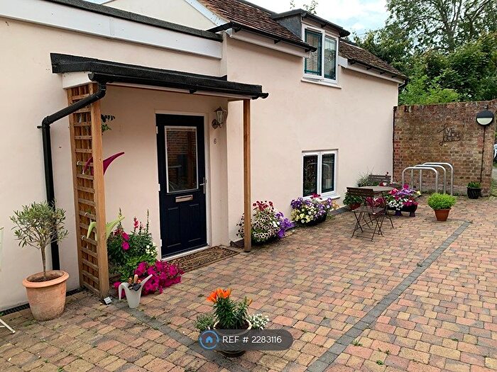 1 Bedroom Semi-Detached House To Rent In Horsefair House, Romsey, SO51