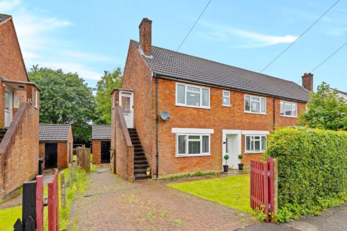 3 Bedroom Property For Sale In Lime Grove, Warlingham, CR6