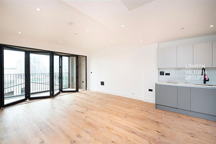 Studio To Rent In Huntingdon Apartments, Graphite Square, London, SE11