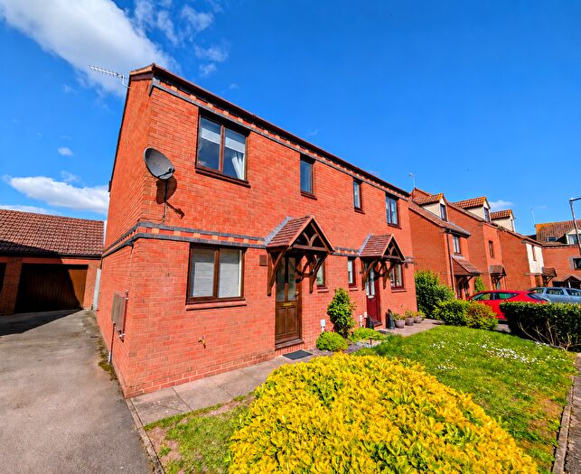 3 Bedroom Semi-Detached House To Rent In Mowbray Avenue, Tewkesbury, GL20