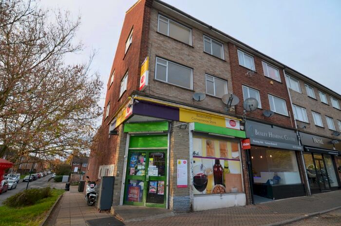 3 Bedroom Maisonette To Rent In St. James Way, Sidcup, DA14