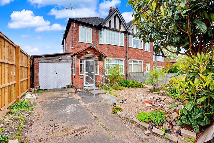 3 Bedroom Property For Sale In Malton Road, Nottingham, NG5