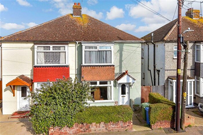 2 Bedroom Semi Detached House For Sale In Western Avenue, Minster On Sea, Sheerness, Kent, ME12