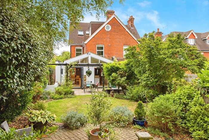 5 Bedroom Semi-Detached House For Sale In St. Johns Road, Farnham, Surrey, GU9