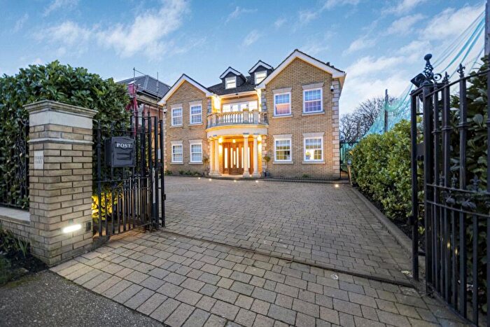 6 Bedroom Detached House For Sale In Tomswood Road, Chigwell, Essex, IG7