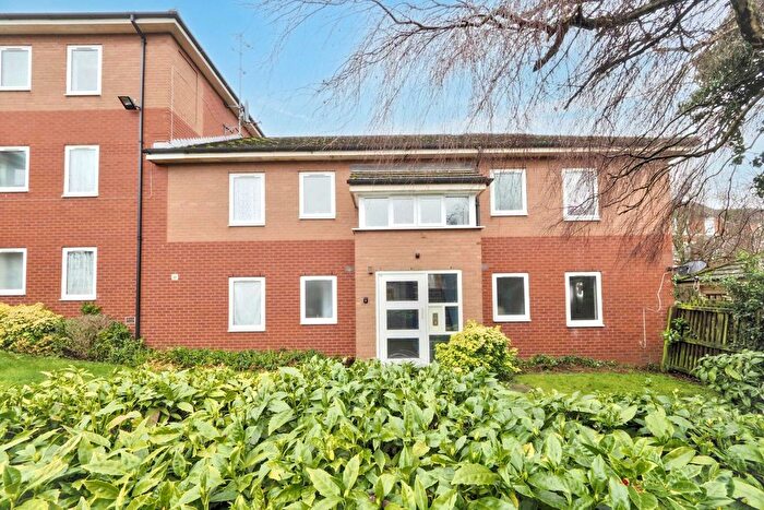 1 Bedroom Flat For Sale In Bedford Court, Nottingham, NG7