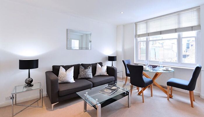 1 Bedroom Flat To Rent In Hill Street, London, W1J