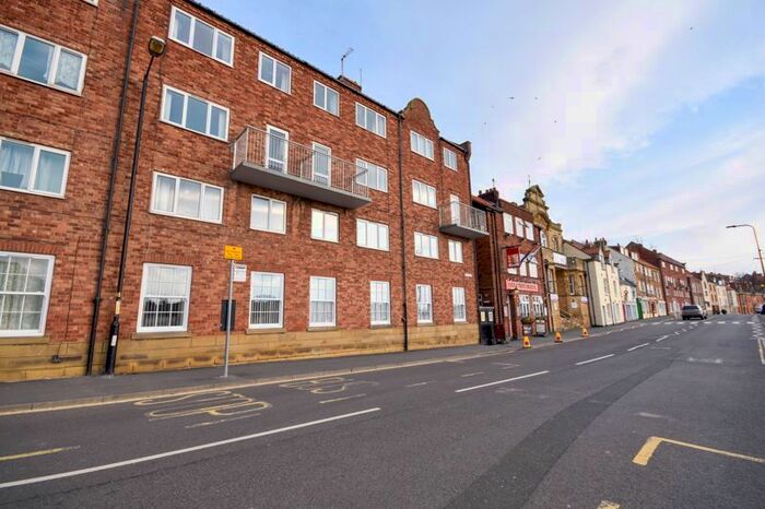 3 Bedroom Flat To Rent In Church Street, Whitby, YO22