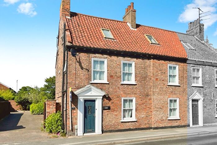 4 Bedroom Semi-Detached House For Sale In Newgate Street, Cottingham, HU16
