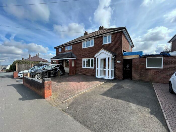 3 Bedroom House To Rent In Regent Road, Tividale, B69