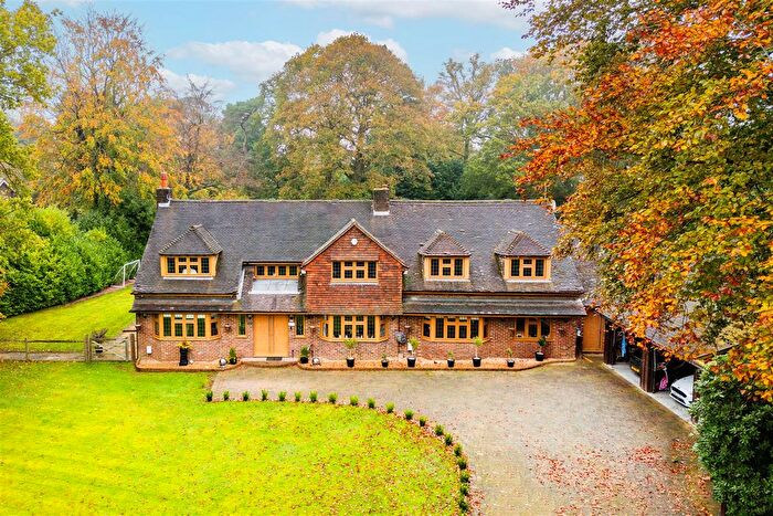 5 Bedroom Detached House For Sale In Woodland Way, Kingswood, KT20
