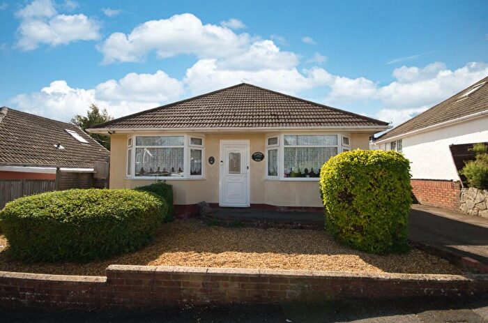 3 Bedroom Detached Bungalow For Sale In Shelley Road, Southampton, Hampshire, SO19