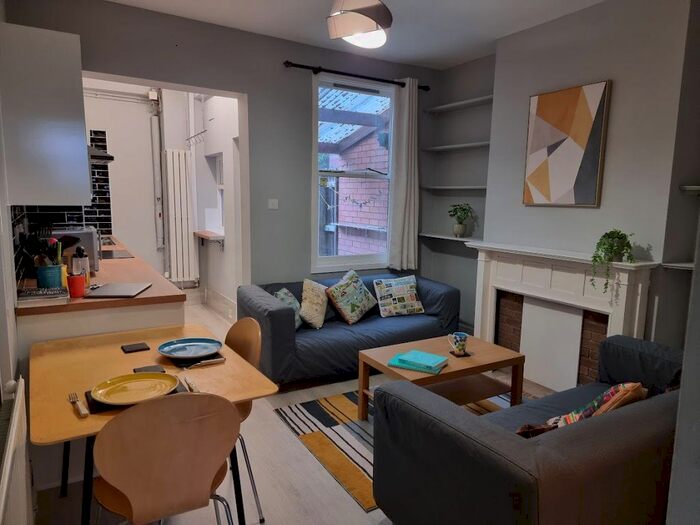 3 Bedroom Property To Rent In Tiverton Road, Selly Oak, Birmingham, B29