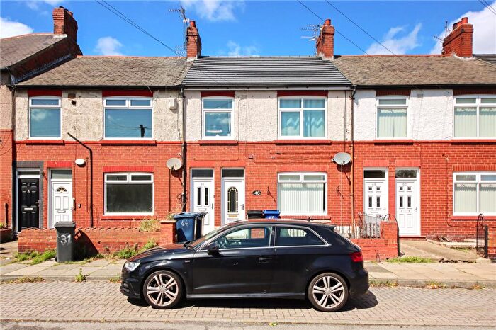 2 Bedroom Flat To Rent In Whickham Road, Hebburn, NE31