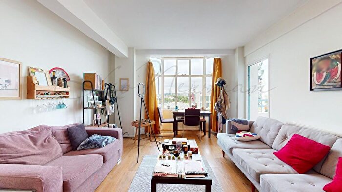 1 Bedroom Flat To Rent In Gray's Inn Road, Clerkenwell, WC1X