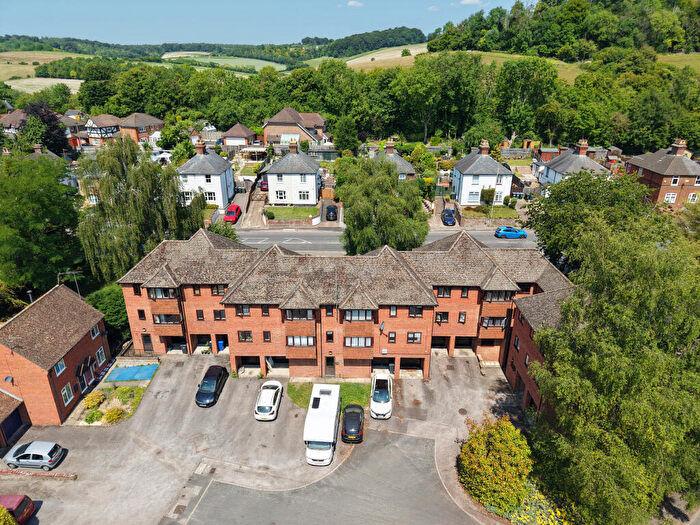 2 Bedroom Apartment For Sale In Portway Drive, High Wycombe, Buckinghamshire, HP12