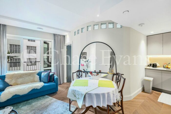 2 Bedroom Flat To Rent In Millbank, Westminster, London, SW1P