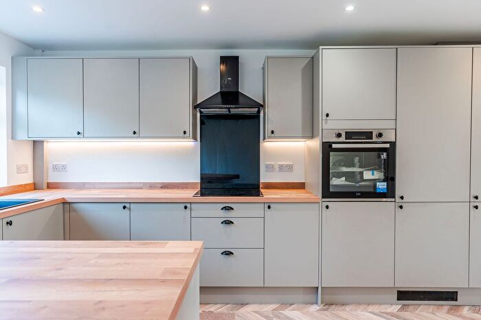 4 Bedroom Detached House For Sale In Balne Lane, Wakefield, WF2